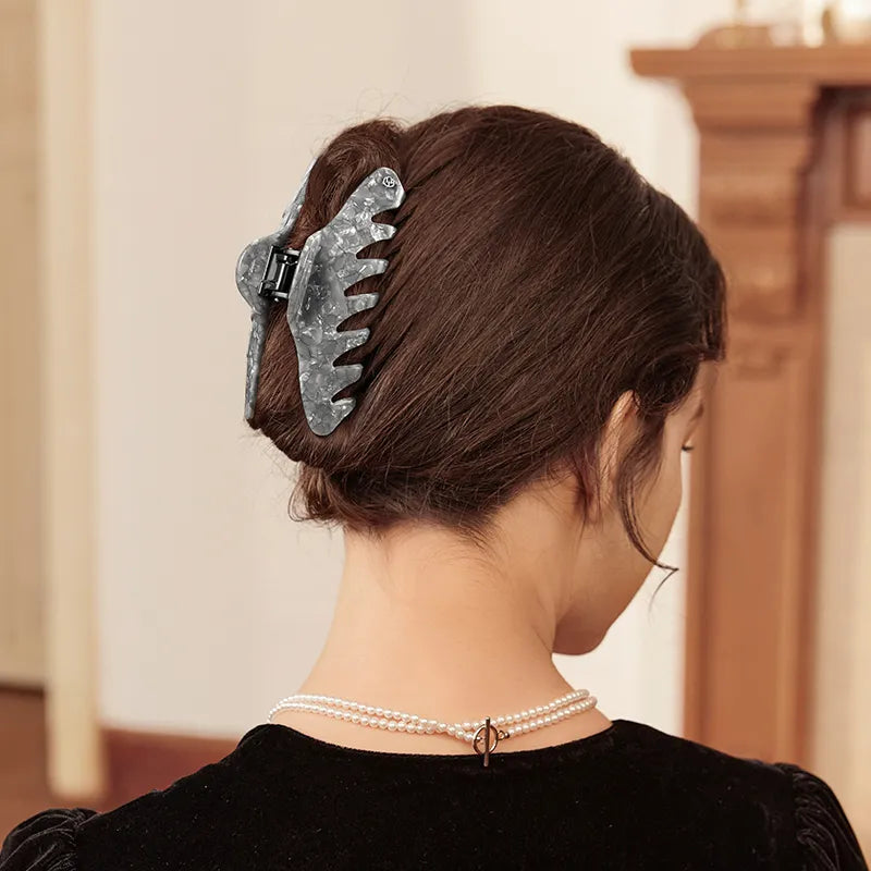 Caslida Large Hair Claw - EVITA PERONI OFFICIAL