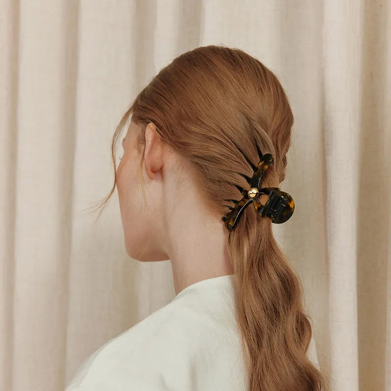 Penelope Large Hair Claw - EVITA PERONI OFFICIAL