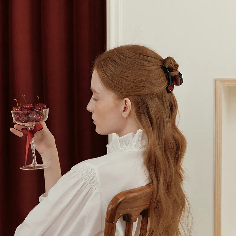 Elowen Cherry Medium Hair Claw - EVITA PERONI OFFICIAL