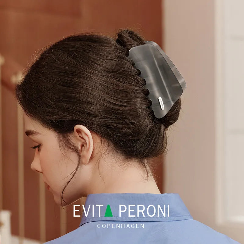 Grey Style Freya Geometric XL Hair Claw - EVITA PERONI OFFICIAL
