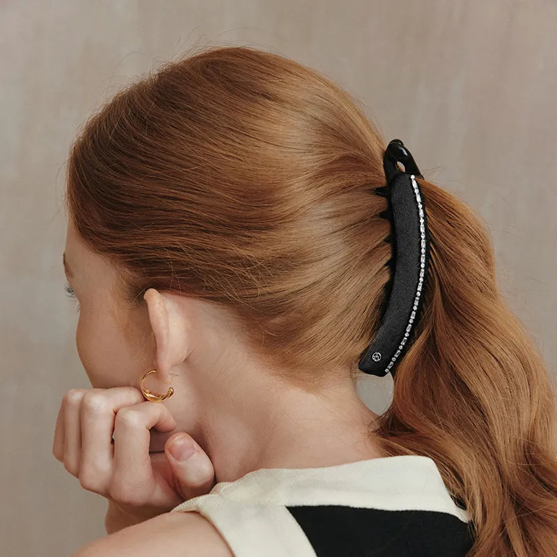 Eileen Diamond Chain Banana Clip - EVITA PERONI OFFICIAL