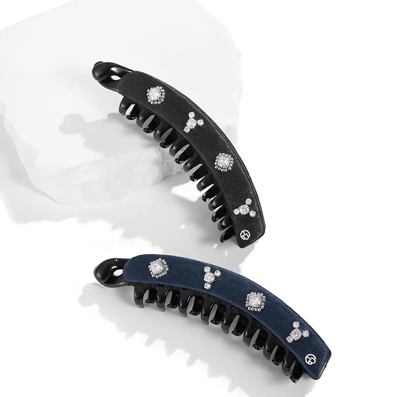 Eileen Crystal Velvet Banana Clip - EVITA PERONI OFFICIAL