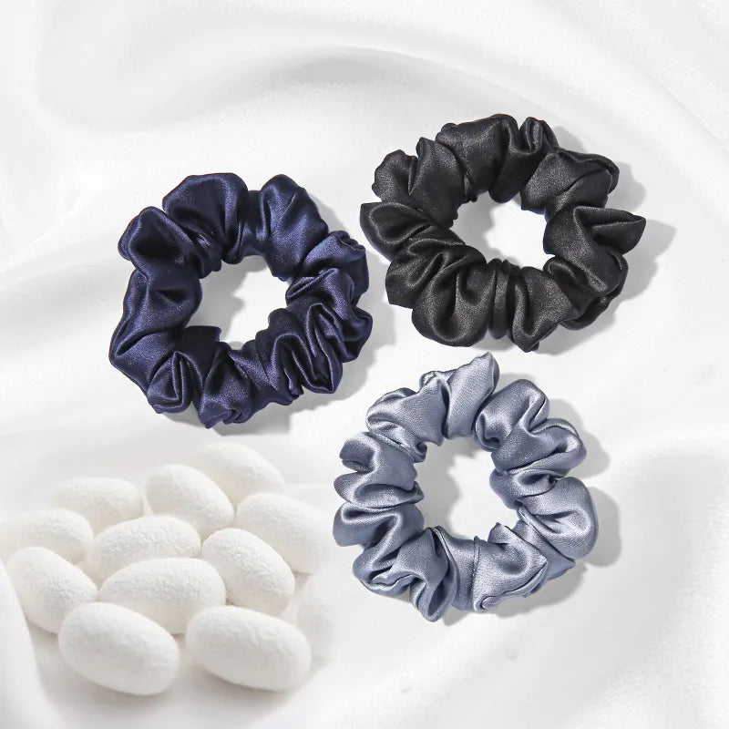 Classic Silk Medium Scrunchies - EVITA PERONI OFFICIAL