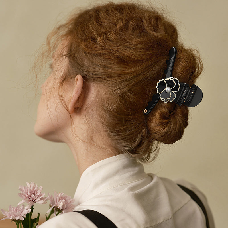 Isabella Large Hair Claw - EVITA PERONI OFFICIAL