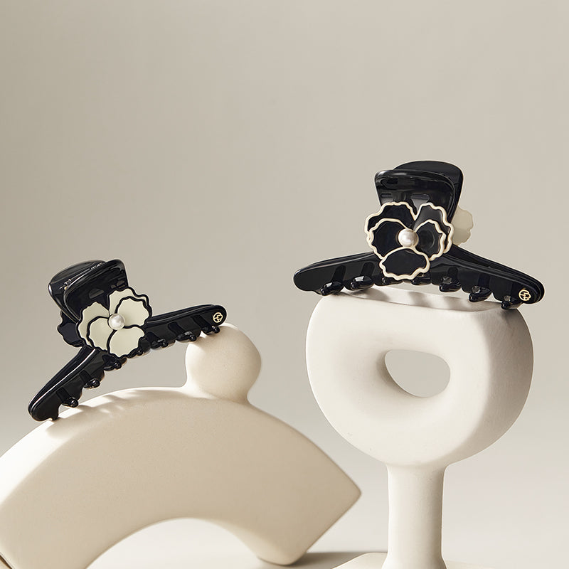 Isabella Large Hair Claw - EVITA PERONI OFFICIAL