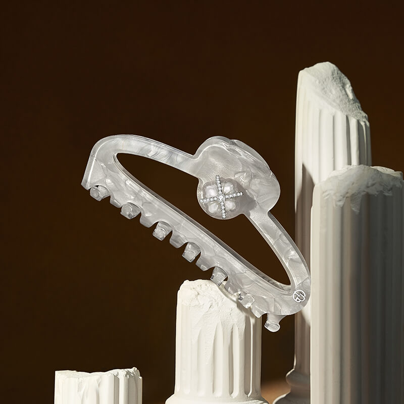 Adeline XL Hair Claw - EVITA PERONI OFFICIAL