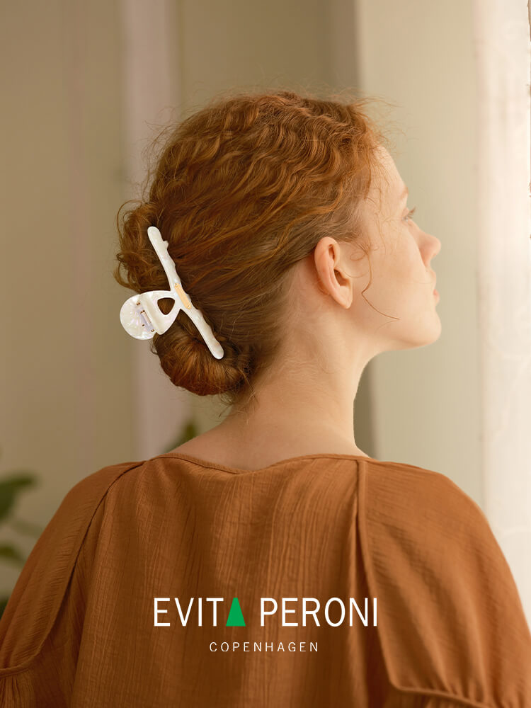 Livia Large Hair Claw - EVITA PERONI OFFICIAL
