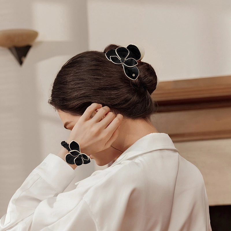 Aranya XL Flower Hair Claw - EVITA PERONI OFFICIAL