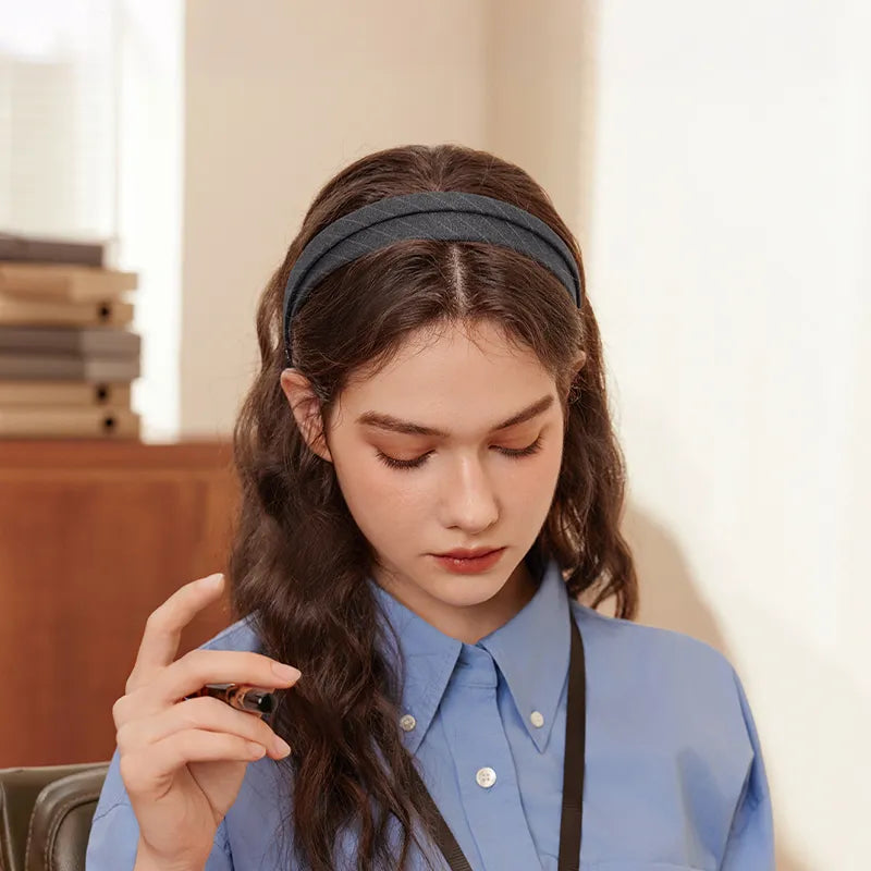 Maeve Gray Palette Headband in Suiting Fabric - EVITA PERONI OFFICIAL