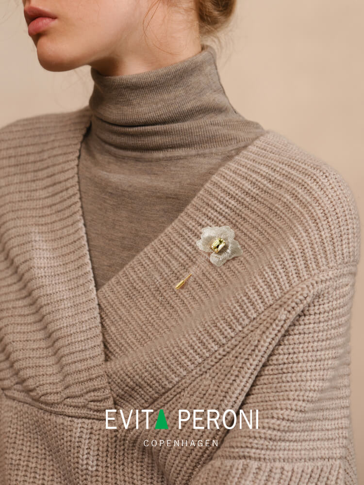 Venerada Brooch - EVITA PERONI OFFICIAL
