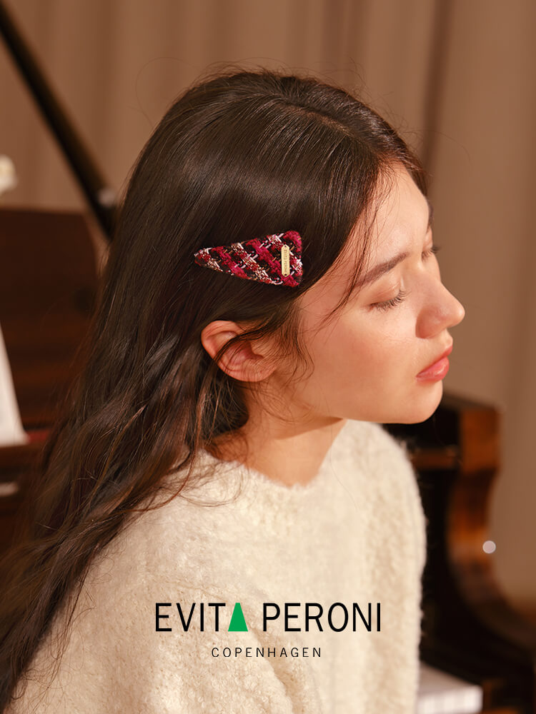 Bonny Snap Clip - EVITA PERONI OFFICIAL