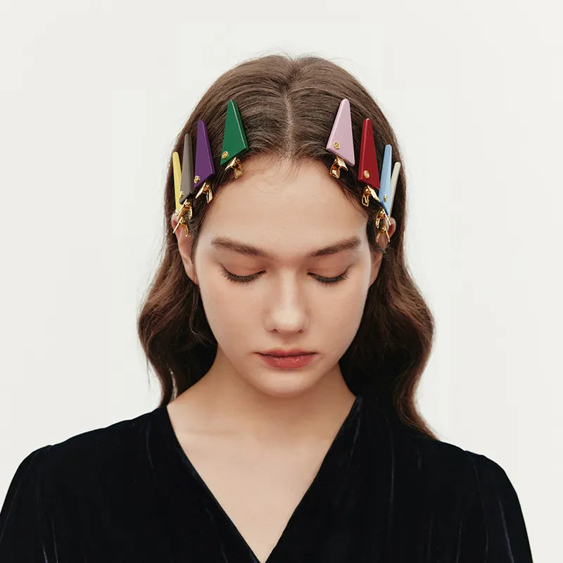 Helen Dopamine Triangular Pelican - EVITA PERONI OFFICIAL