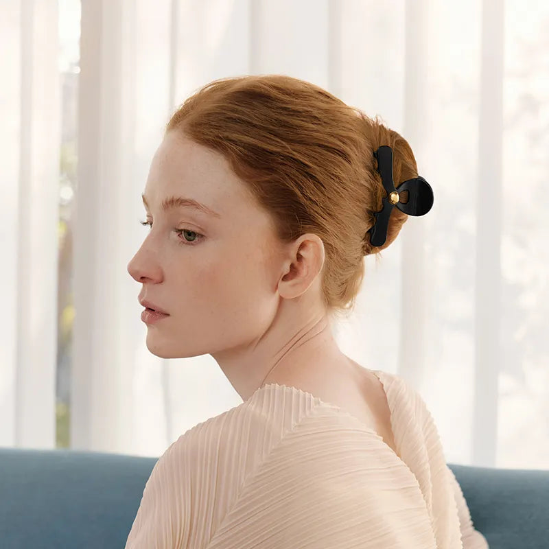 Penelope Large Hair Claw - EVITA PERONI OFFICIAL