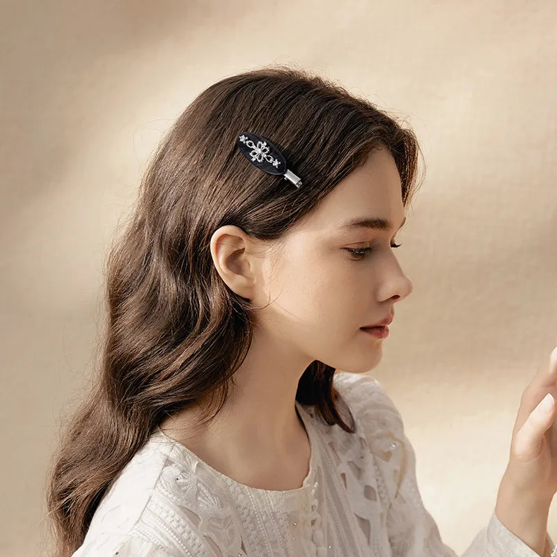 Classical New Era Tia Crystal Pelican Clip - EVITA PERONI OFFICIAL