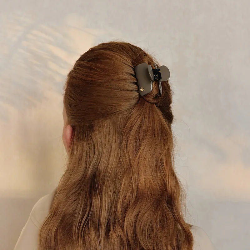 Cassia Small Hair Claw - EVITA PERONI OFFICIAL