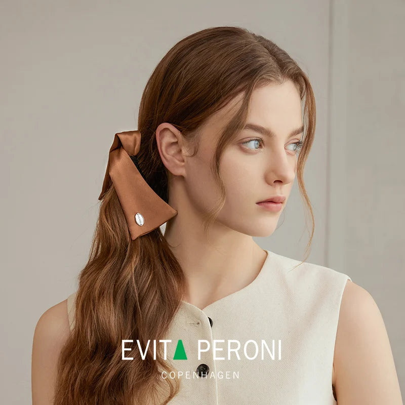 Clara Bendable Bow Shape Banana Clip - EVITA PERONI OFFICIAL