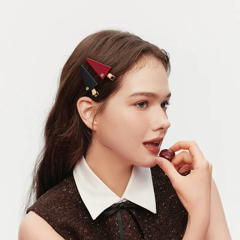 Helen Dopamine Triangular Pelican - EVITA PERONI OFFICIAL