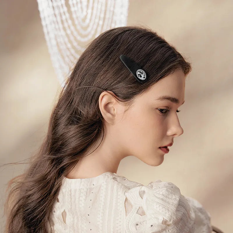 Joanne Velvet Snap Clip - EVITA PERONI OFFICIAL