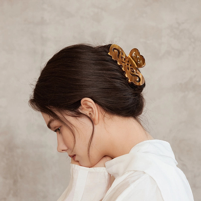 Abigail XL Hair Claw - EVITA PERONI OFFICIAL