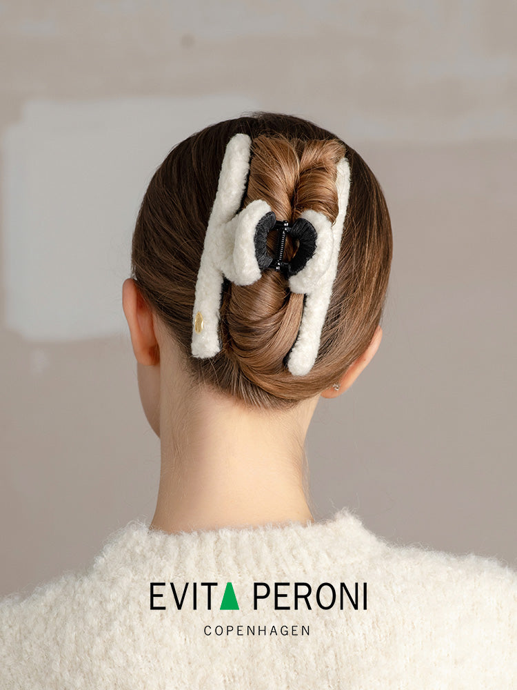 Sienna XL Hair Claw - EVITA PERONI OFFICIAL