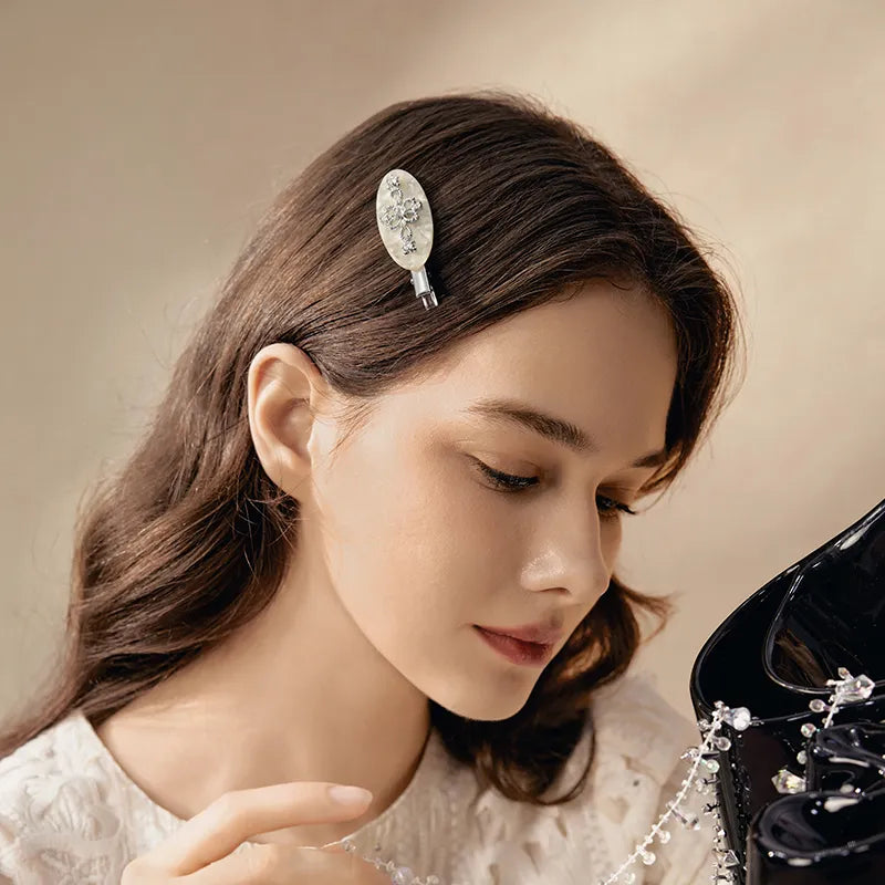 Classical New Era Tia Crystal Pelican Clip - EVITA PERONI OFFICIAL