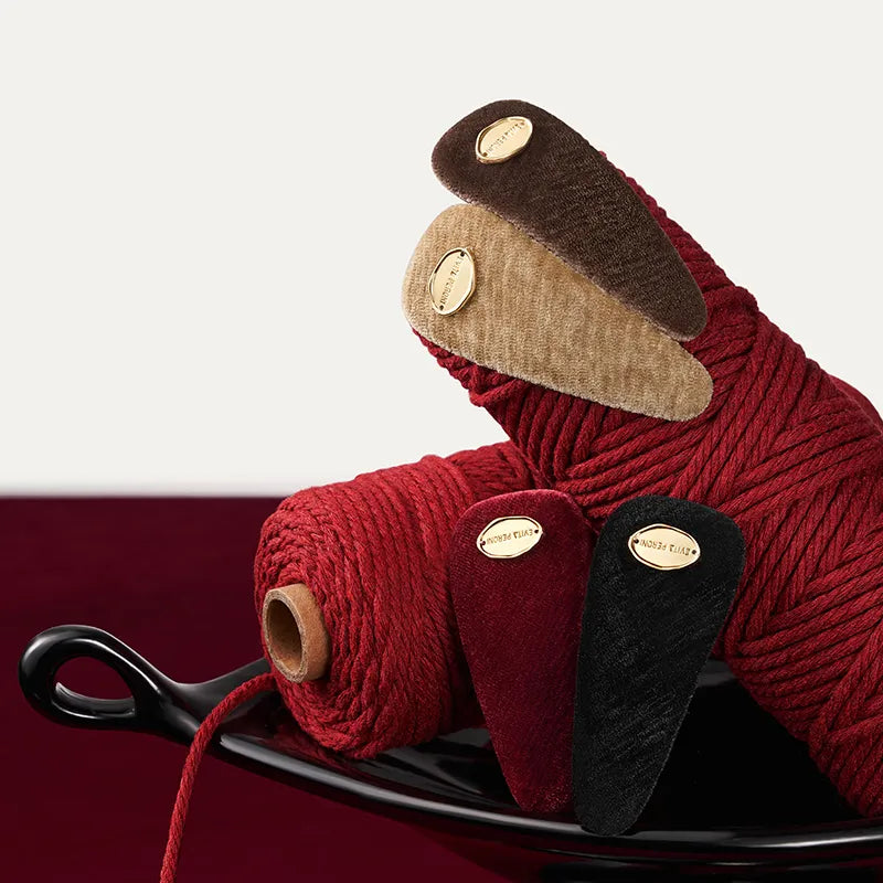 Cassia Velvet Snap Clip - EVITA PERONI OFFICIAL