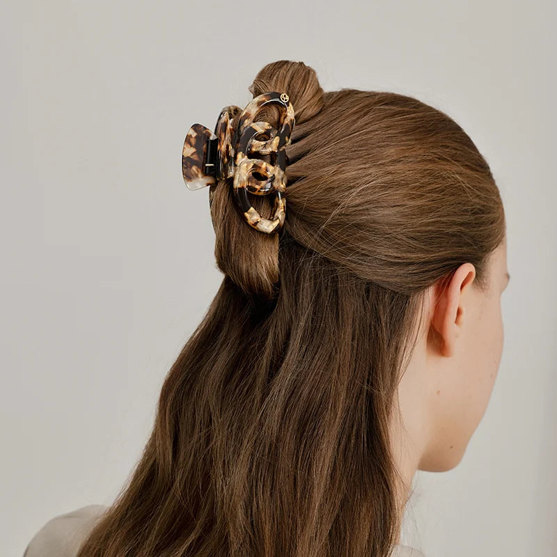 Hazel Large Hair Claw - EVITA PERONI OFFICIAL