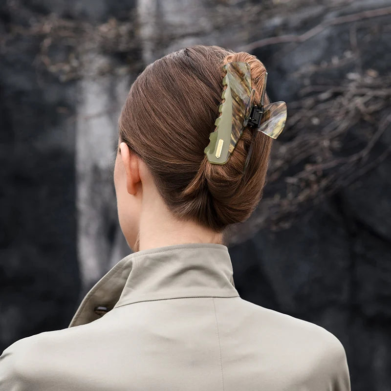 Rosalie Large Hair Claw - EVITA PERONI OFFICIAL