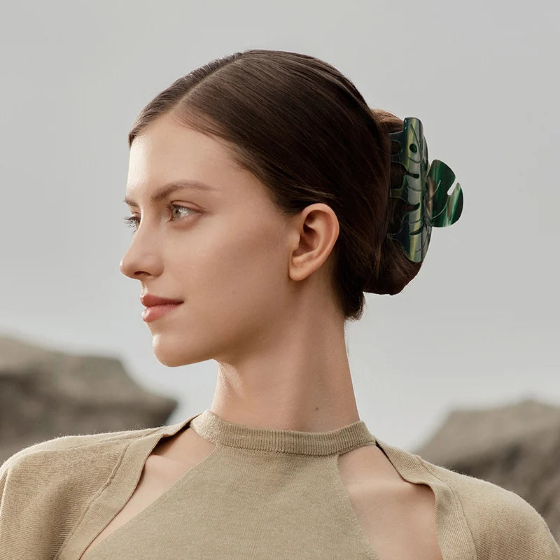 Isabel Large Hair Claw - EVITA PERONI OFFICIAL