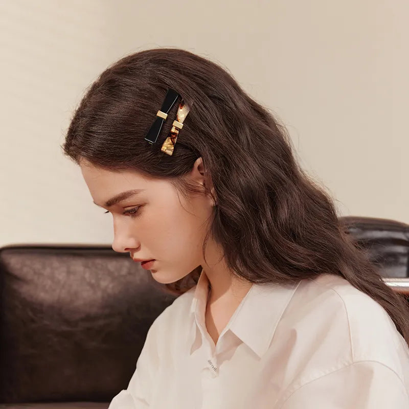 Nicole Bow Style Pelican Hair Clip - EVITA PERONI OFFICIAL