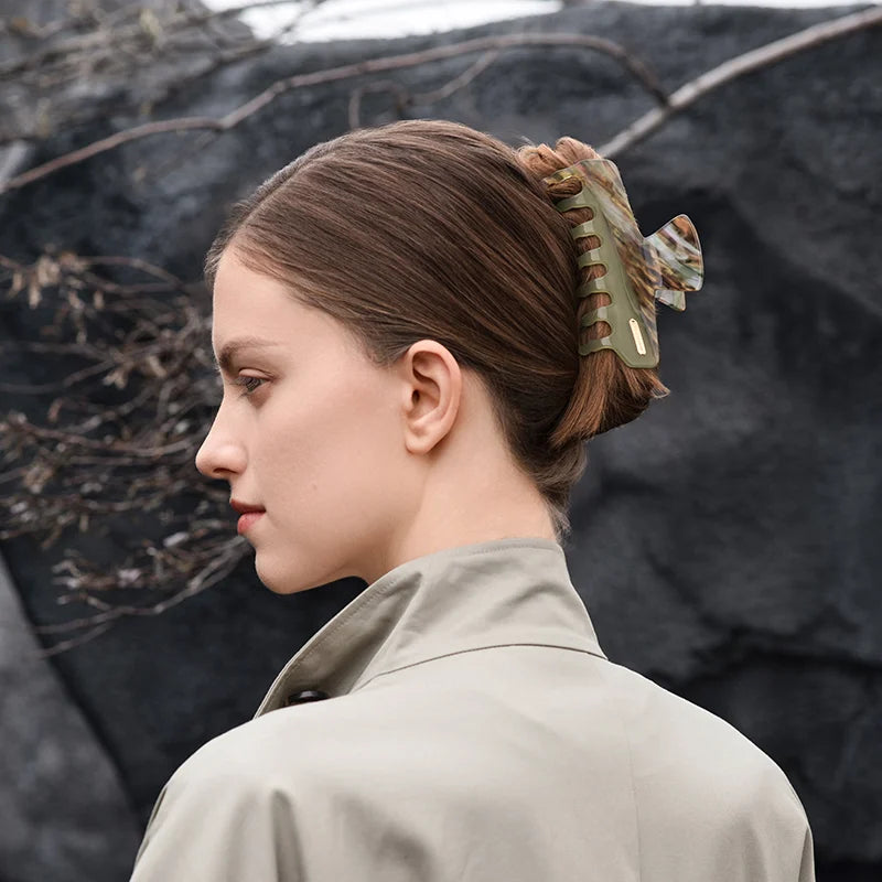 Rosalie Large Hair Claw - EVITA PERONI OFFICIAL