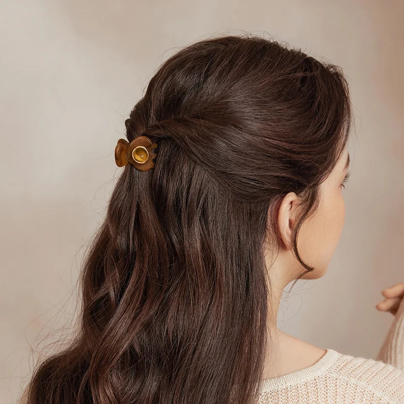 Isla Amber Glow Mini Hair Claw - EVITA PERONI OFFICIAL