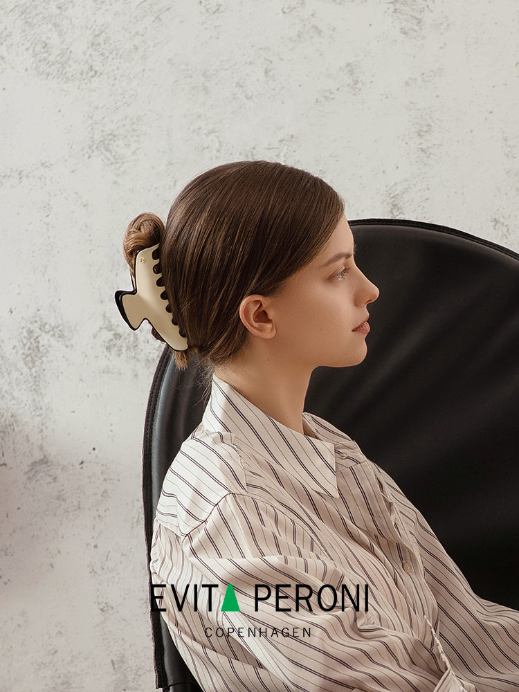 Brenda XL Hair Claw - EVITA PERONI OFFICIAL