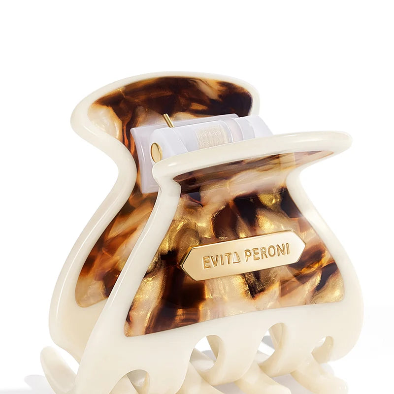 Hilary Small Hair Claw - EVITA PERONI OFFICIAL